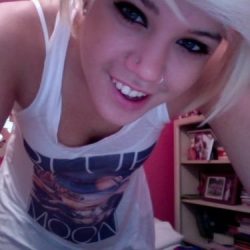 Gözlerin Pasını Şehvetiyle Silen Escort Bursa Bayan Mine